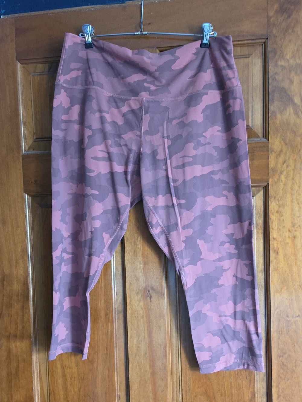 lululemon athletica Pink Camo Crop Leggings - Align 25 Inch
